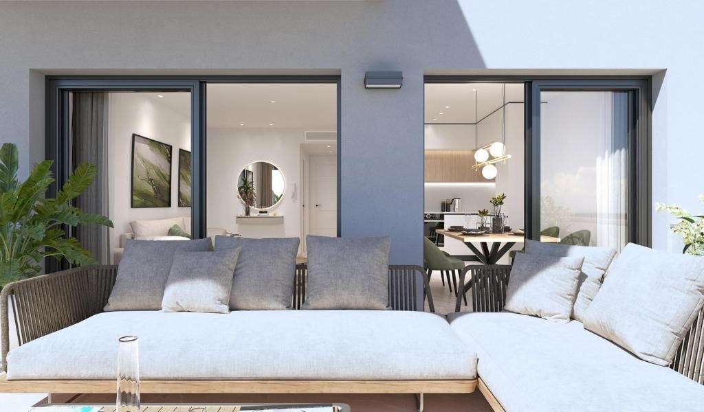 Venta de piso en Torrevieja, de 120m2 con 2 dormitorios y 2  - foto 8