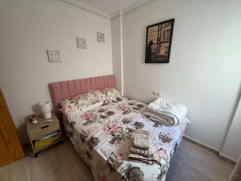 Venta de piso en Catral, de 72m2 con 2 dormitorios y 1 baño - foto 7