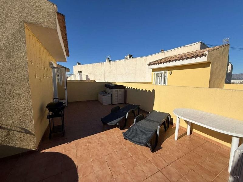 Venta de piso en Catral, de 72m2 con 2 dormitorios y 1 baño - foto 33