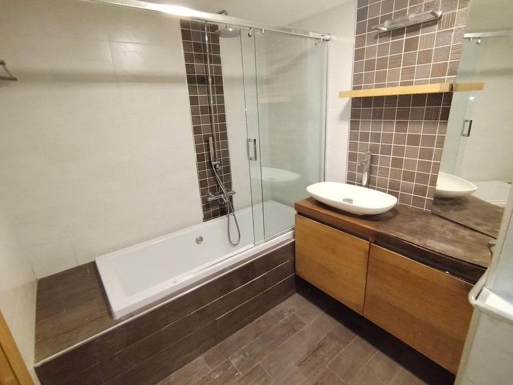 Exclusiva vivienda en ensanche diputación - foto 14