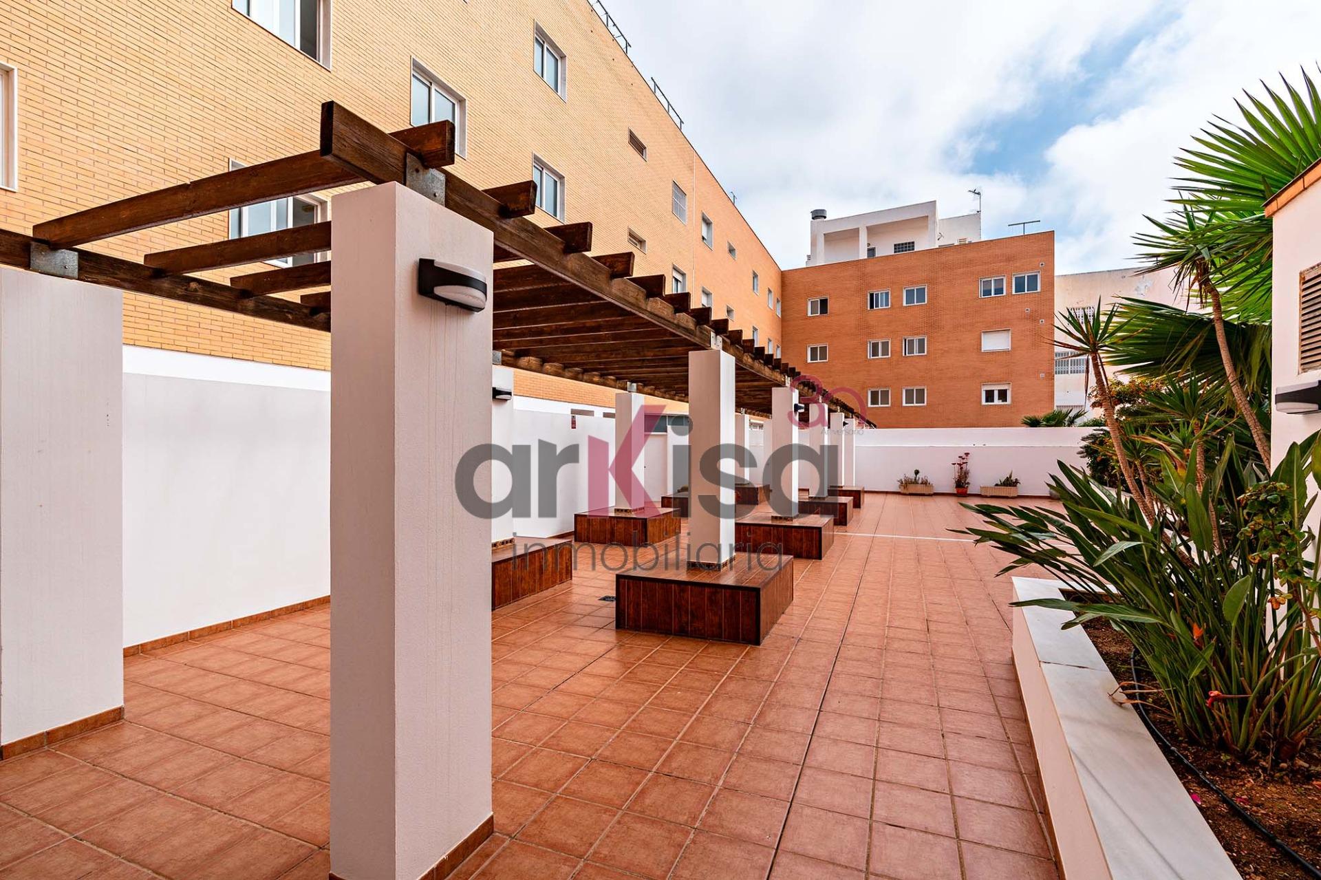 Luminoso piso de 3 habitaciones en pleno centro – ¡Listo par - foto 24