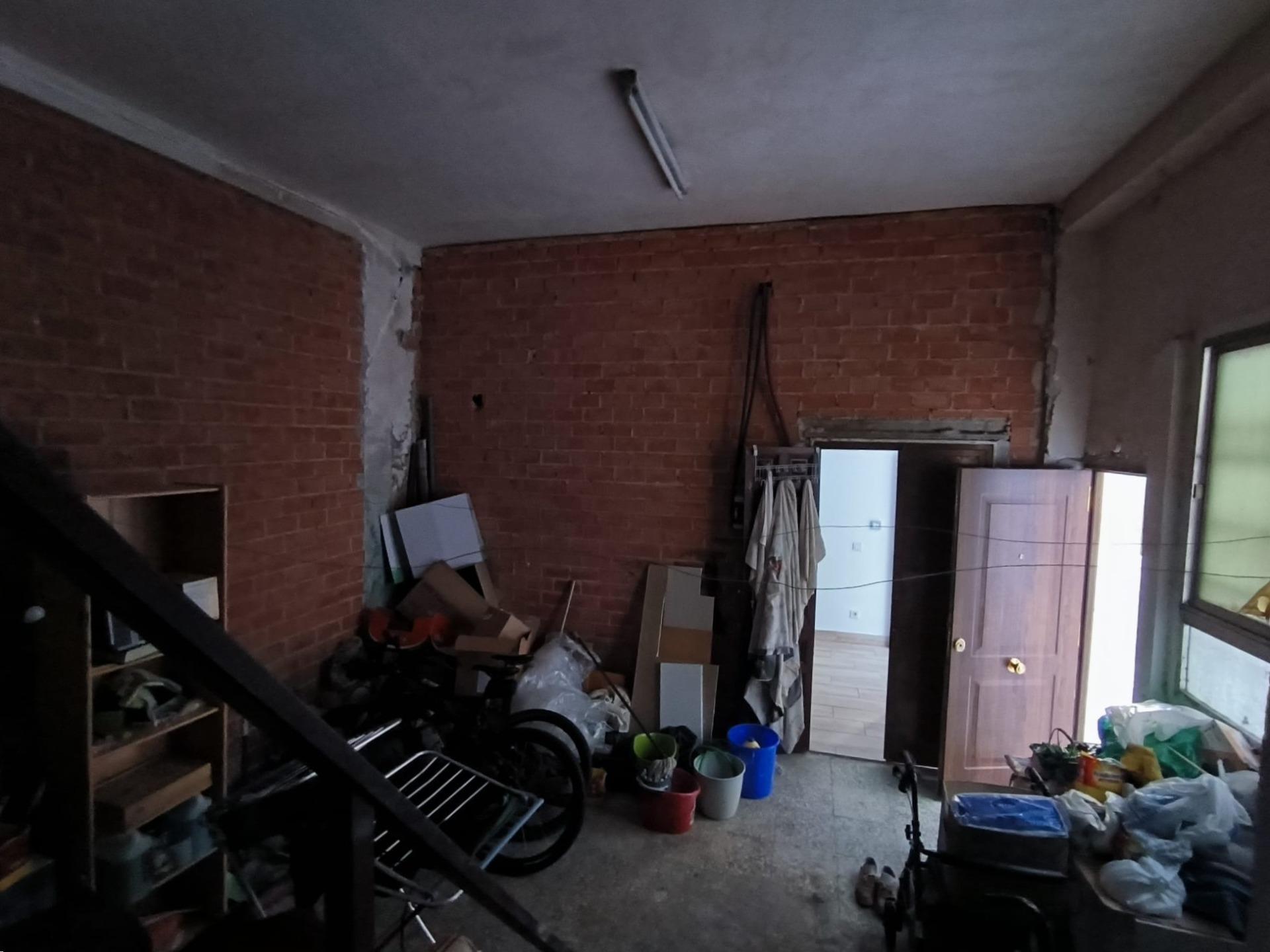 Amplia vivienda a escasos minutos de la glorieta de las Tres - foto 27