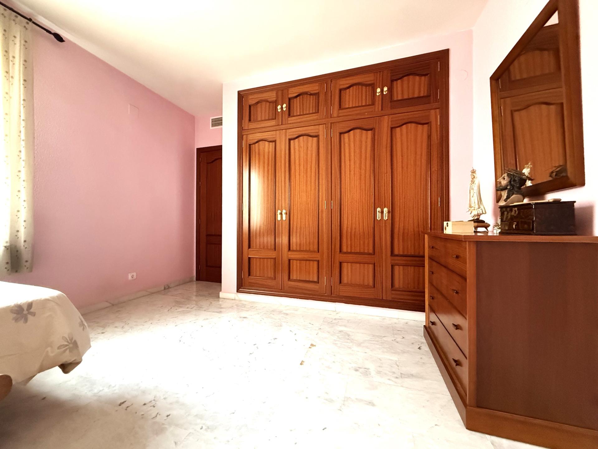 BONITO ADOSADO EN VILLAFRANCA - foto 15