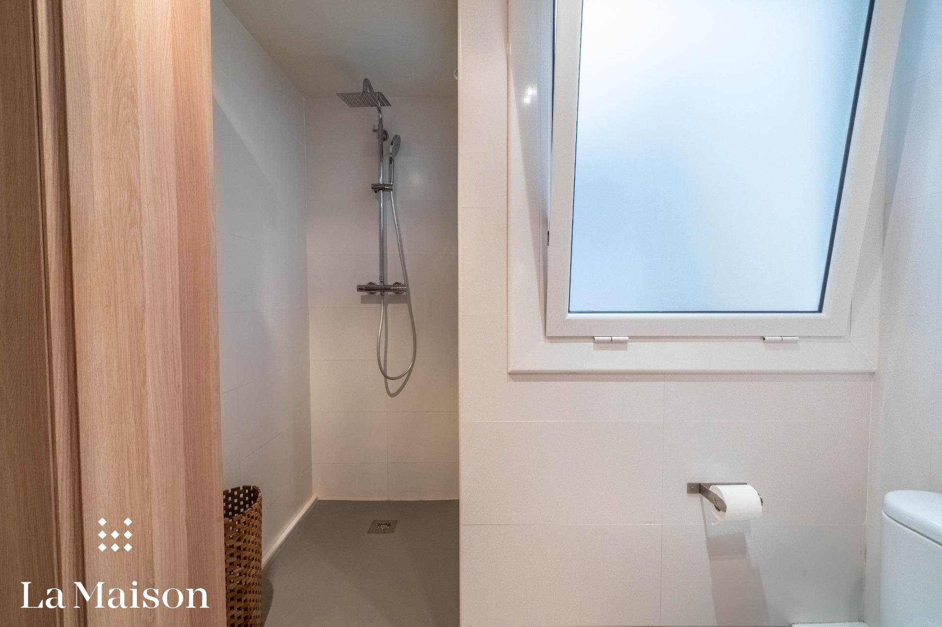 Dúplex Reformado en el Corazón de Premiá de Mar, Ideal para  - foto 36