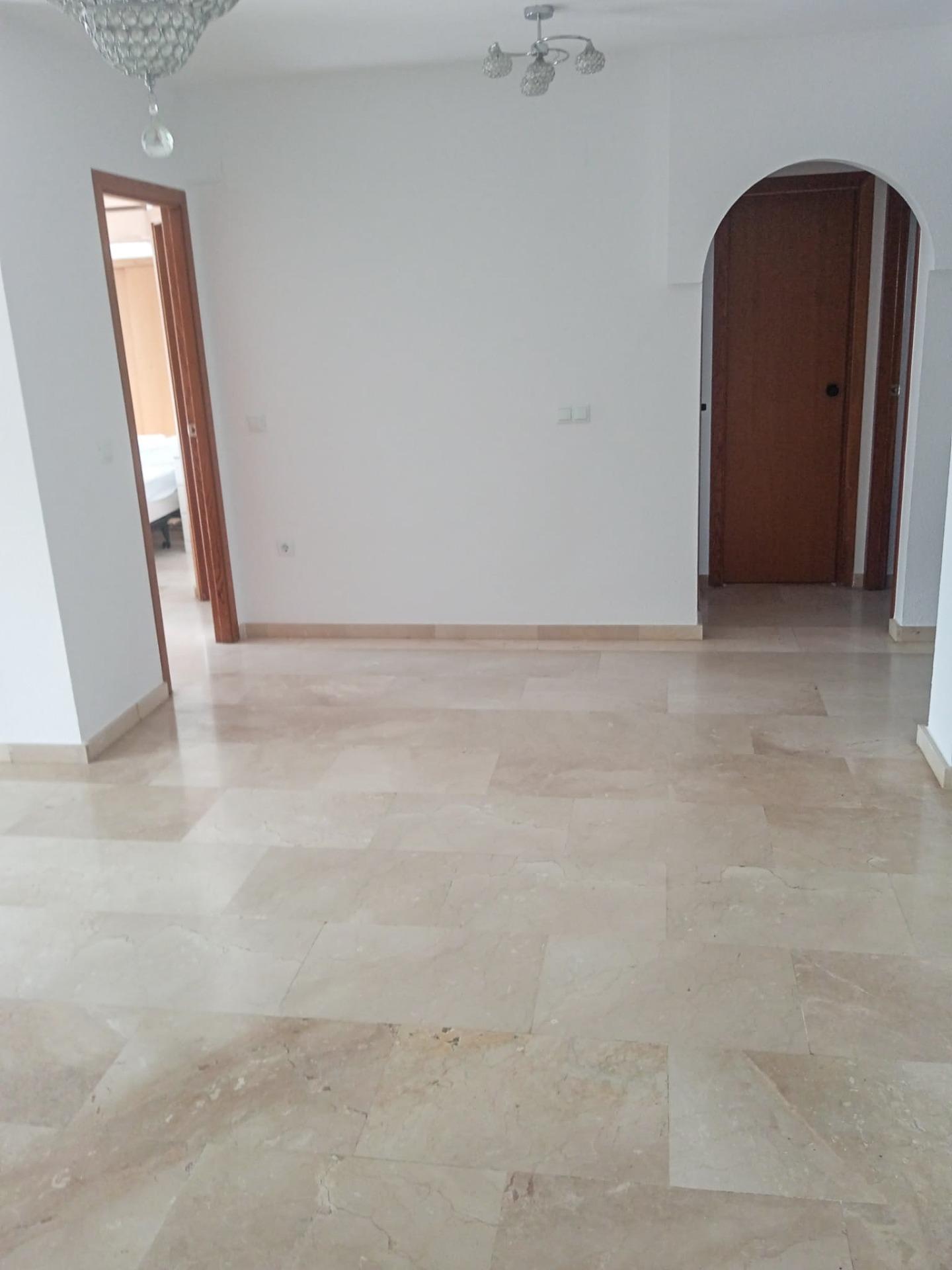 Apartamento en primera línea en el Albir, orientación Sur - foto 8