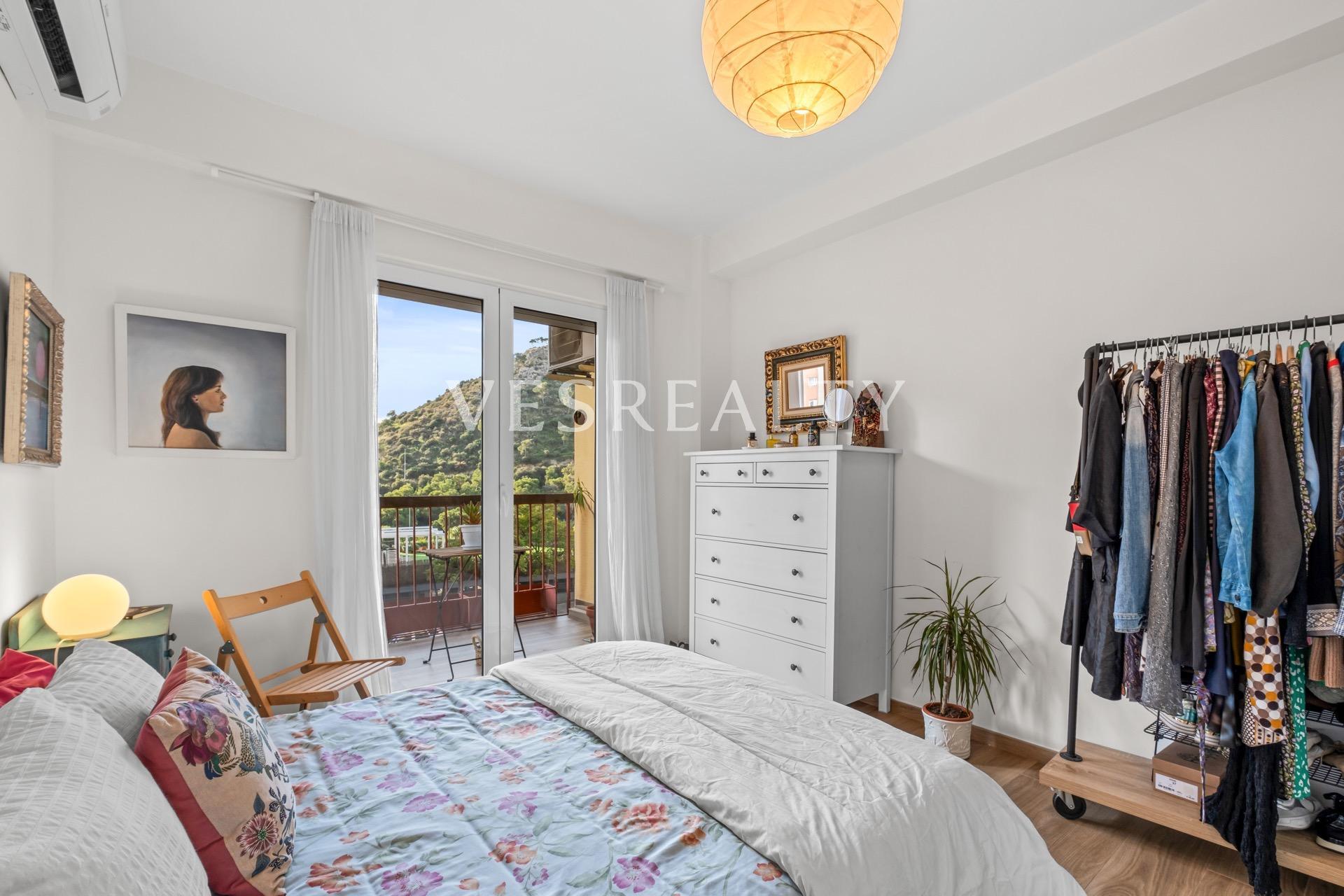 Amplio apartamento en alquiler con balcones y cerca de la pl - foto 14