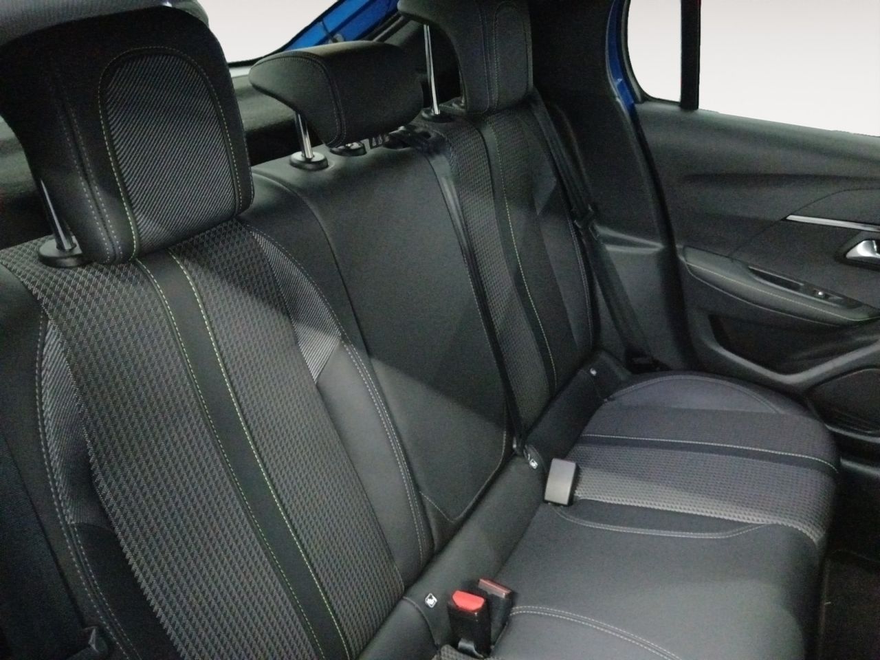 Peugeot 208 GT - foto 7