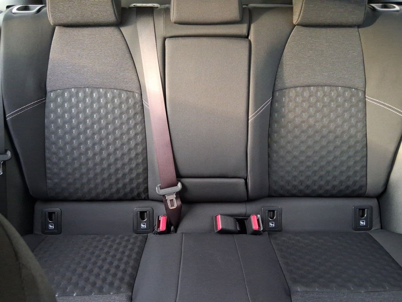 Suzuki Swace 1.8 GLE Hybrid - foto 20