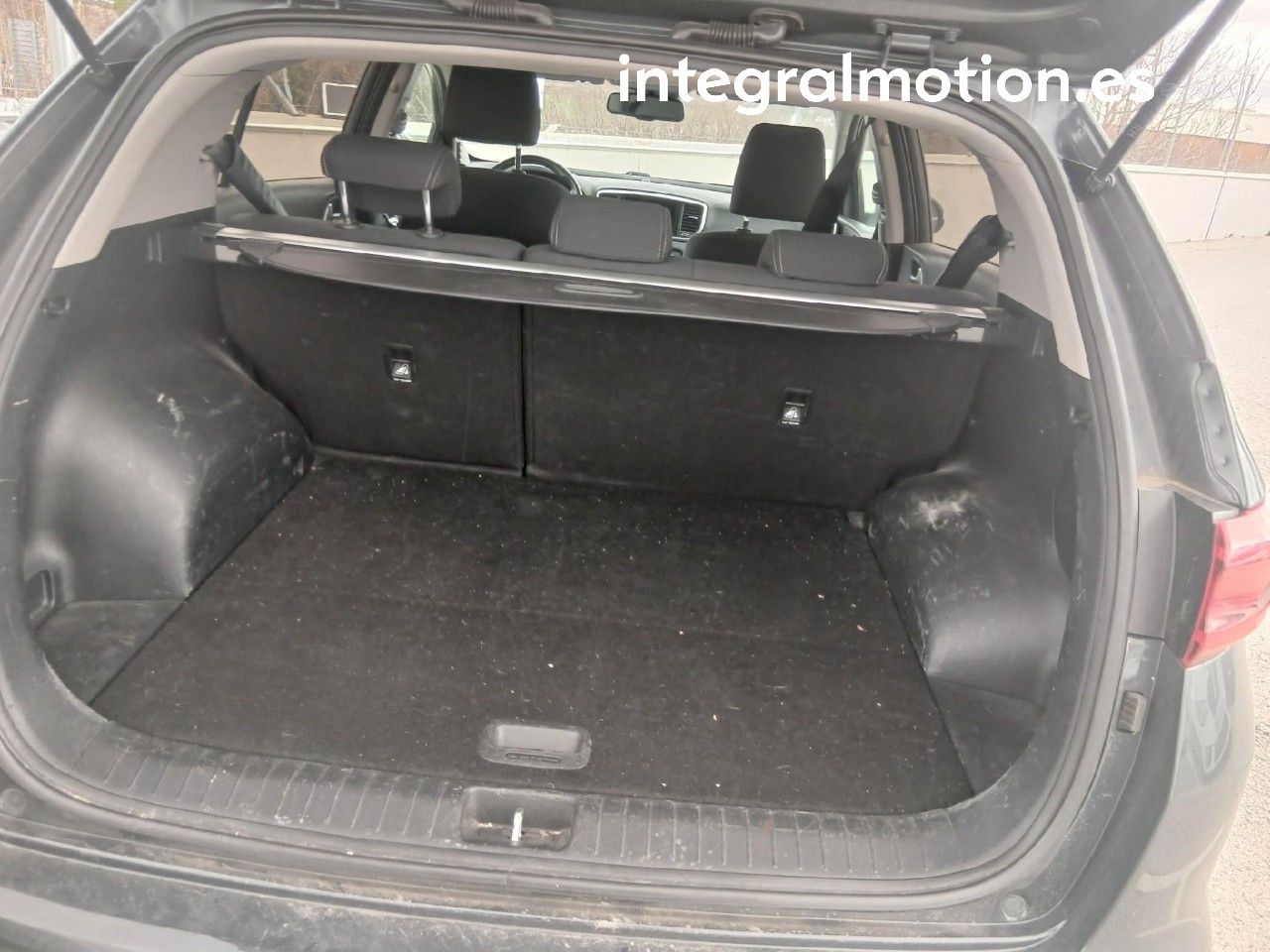 Kia Sportage 1.6 MHEV Business 100kW (136CV) 4x2 - foto 9