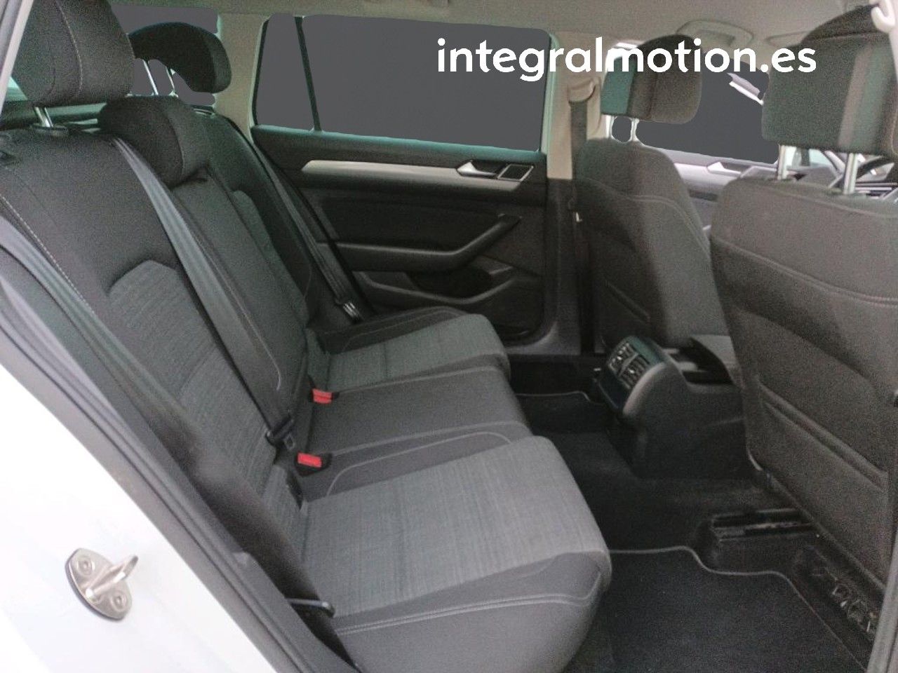 Volkswagen Passat Variant Executive 2.0 TDI 110kW (150CV) - foto 7