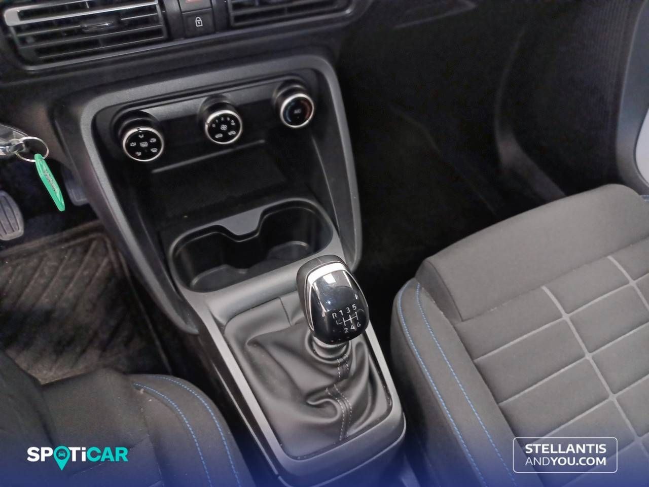 Citroën C3 Turbo 100 Plus - foto 12