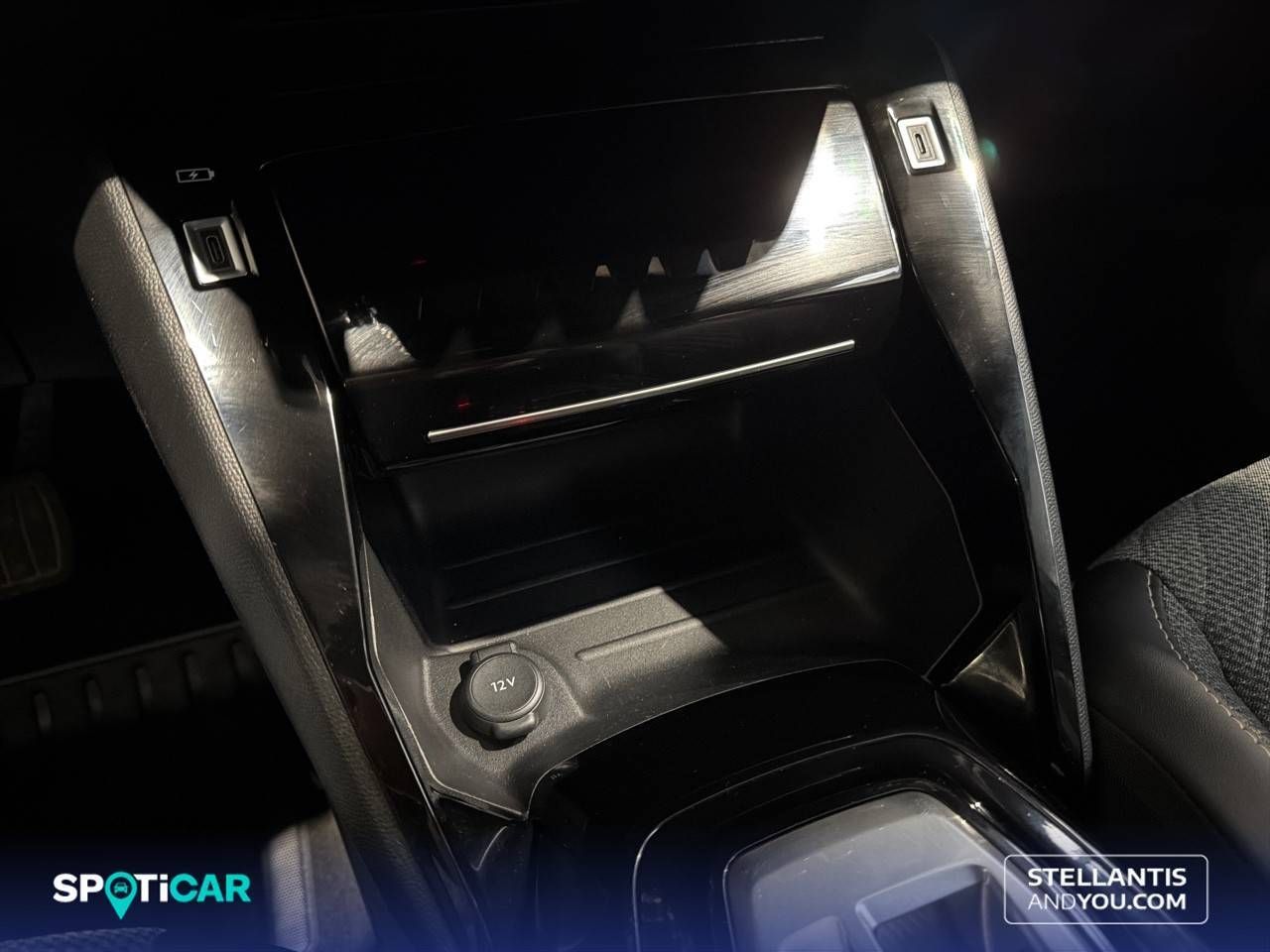 Peugeot 2008 N2008  Hybrid 145 eDCS6 Allure - foto 13