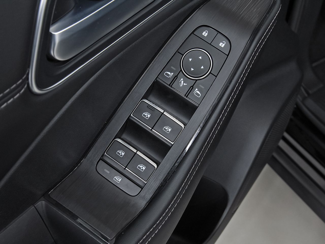 Nissan X-Trail 5pl 1.5 e-POWER 152kW 4x2 A/T Tekna - foto 12