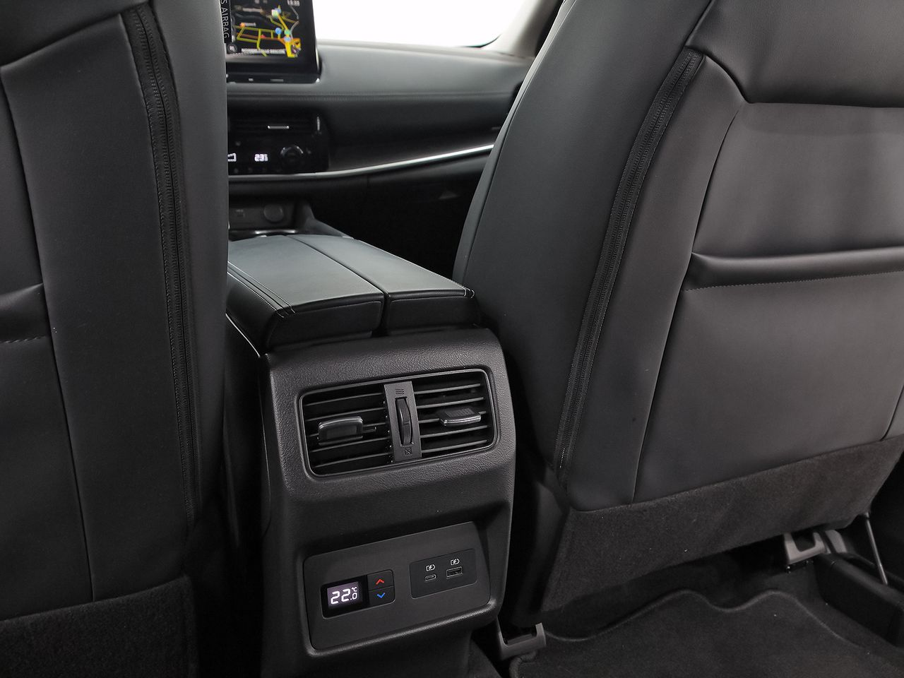 Nissan X-Trail 5pl 1.5 e-POWER 152kW 4x2 A/T Tekna - foto 38