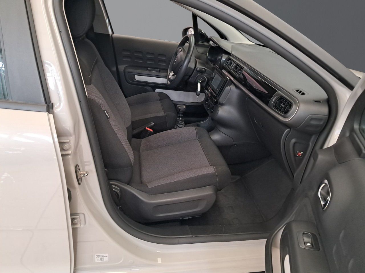 Citroën C3 BlueHDi 75KW (100CV) S&S Live Pack - foto 8