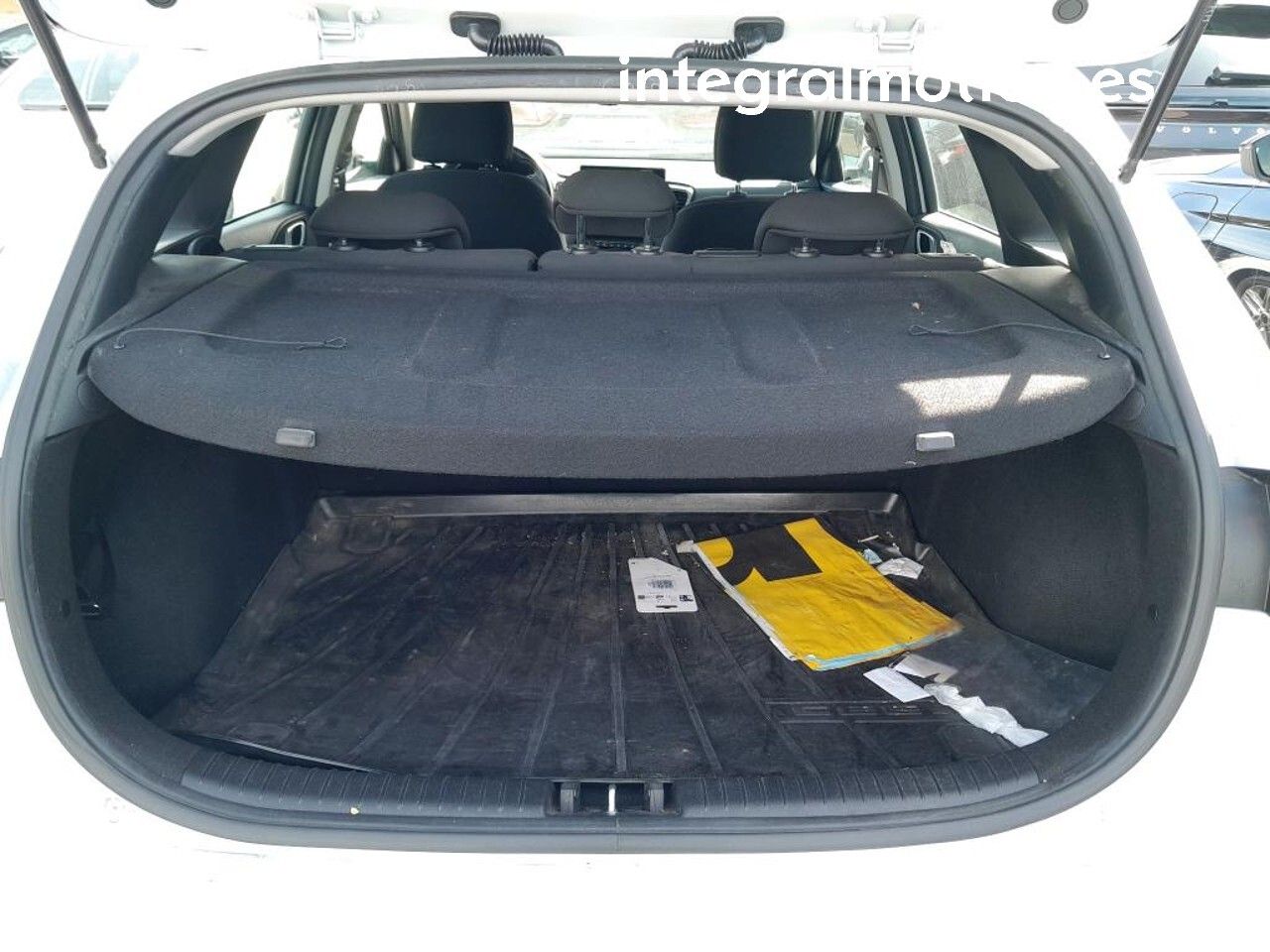 Kia Ceed 1.0 MHEV 88kW (120CV) Drive DCT - foto 8