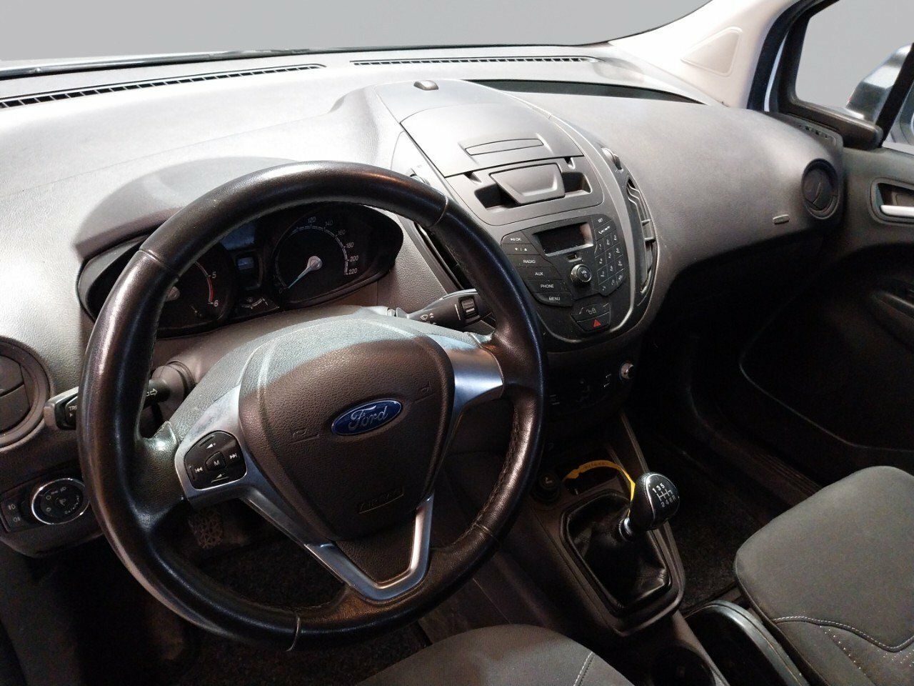 Ford Transit Courier 1.5 TDCI 55KW TREND - foto 8