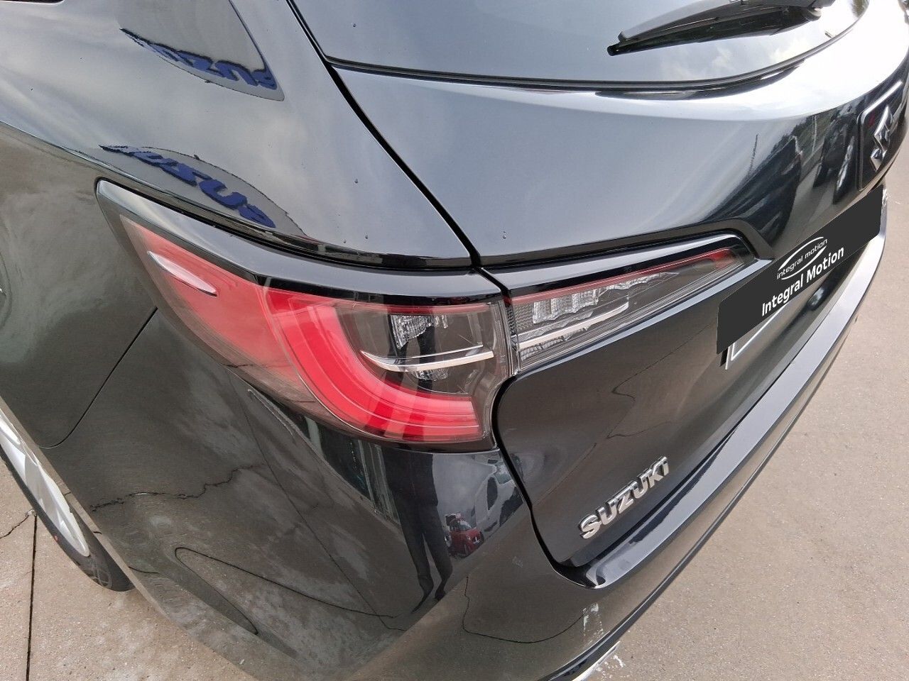 Suzuki Swace 1.8 GLE Hybrid - foto 28