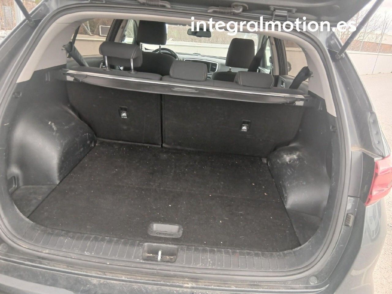 Kia Sportage 1.6 MHEV Business 100kW (136CV) 4x2 - foto 9