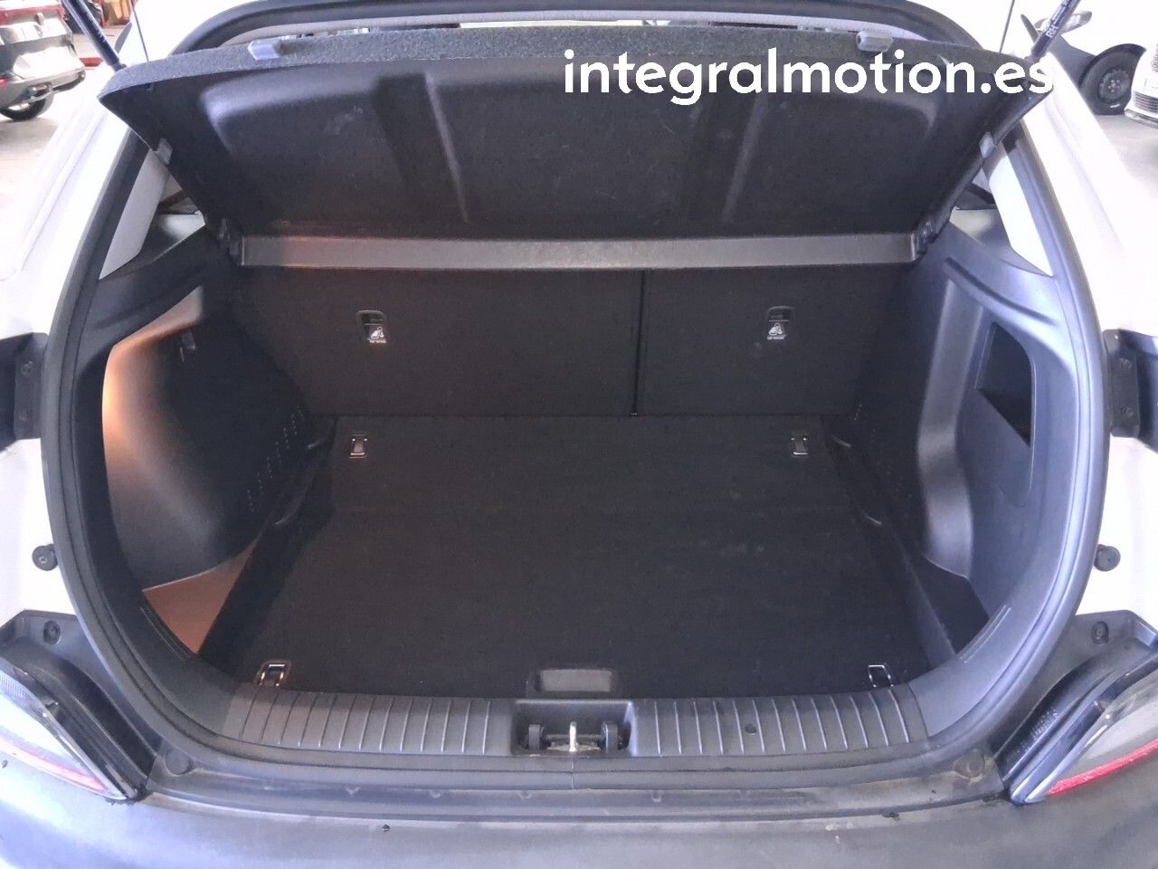 Hyundai Kona 1.6 GDI HEV Maxx DCT - foto 29