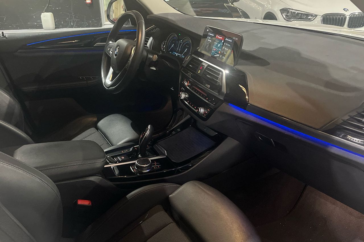 BMW X3 xDrive20d - foto 20