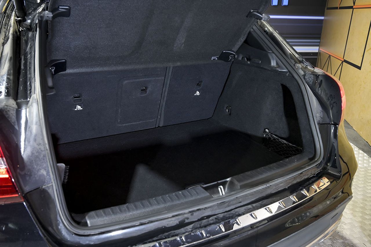 Mercedes GLA MERCEDES-BENZ  GLA 220 d - foto 12