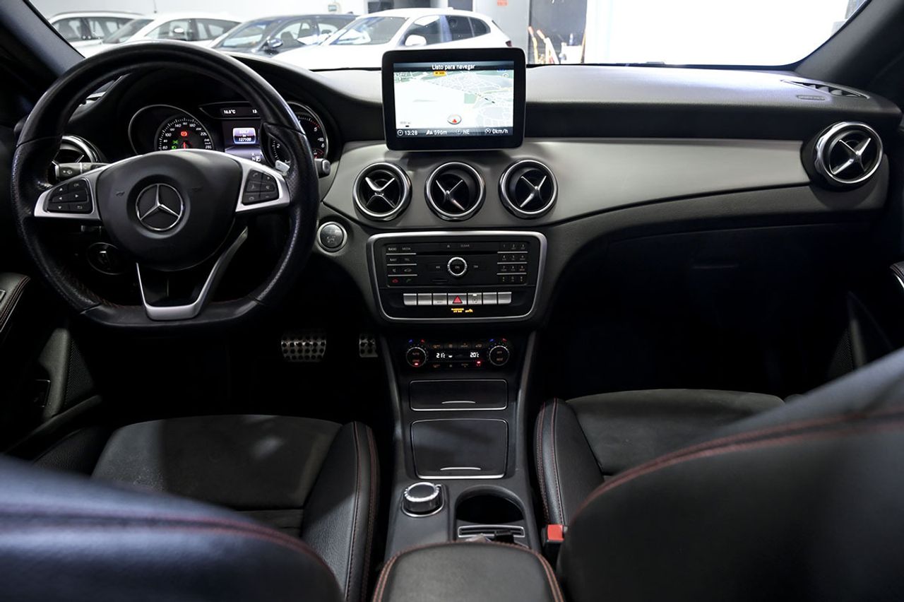 Mercedes GLA MERCEDES-BENZ  GLA 220 d - foto 8
