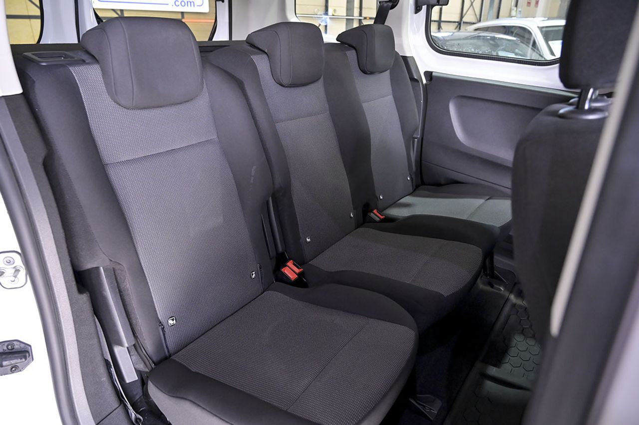 Peugeot Rifter Active Pack Standard BlueHDi 73kW - foto 11