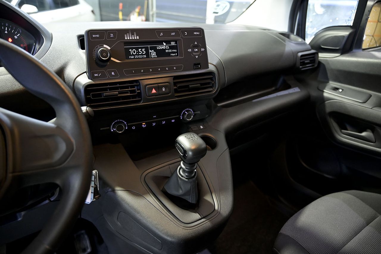 Peugeot Rifter Active Pack Standard BlueHDi 73kW - foto 24