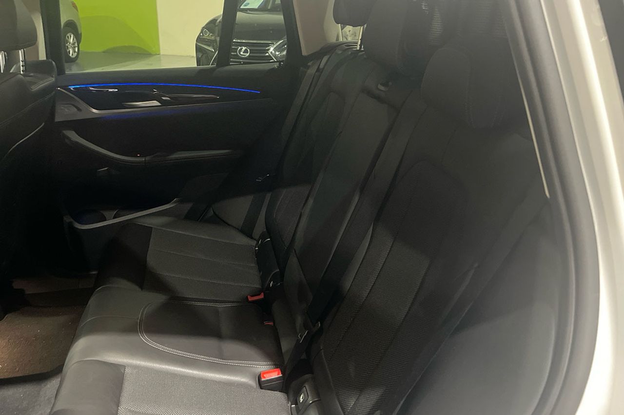 BMW X3 xDrive20d - foto 9