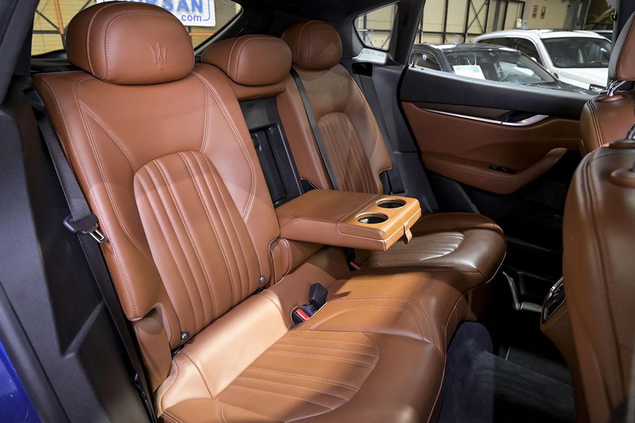 Maserati Levante V6 275 HP D AWD - foto 18