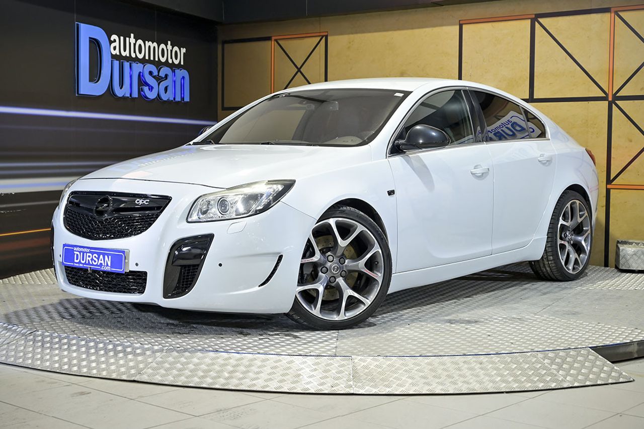 Opel Insignia 2.8 V6 Turbo OPC