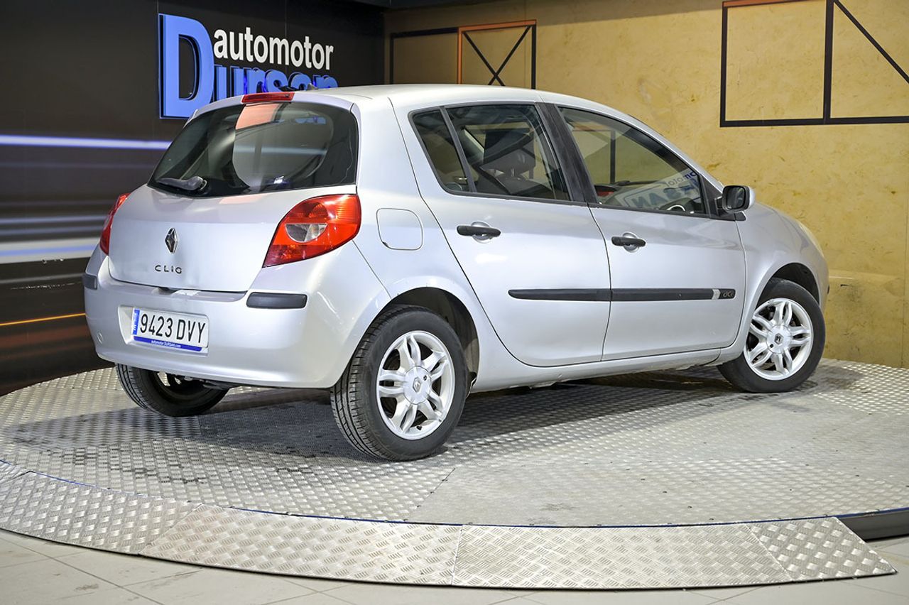 Renault Clio Dynamique 1.5DCI85 - foto 5