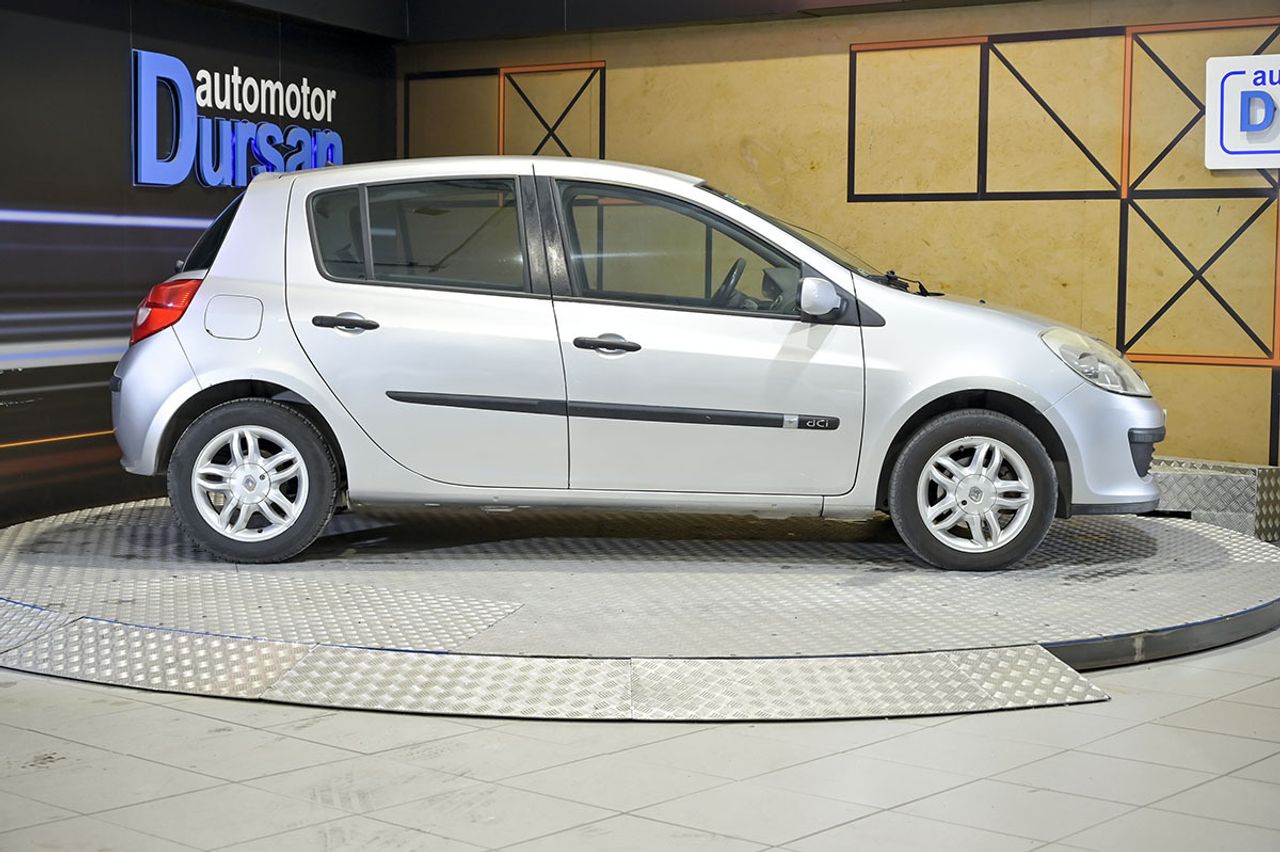 Renault Clio Dynamique 1.5DCI85 - foto 18