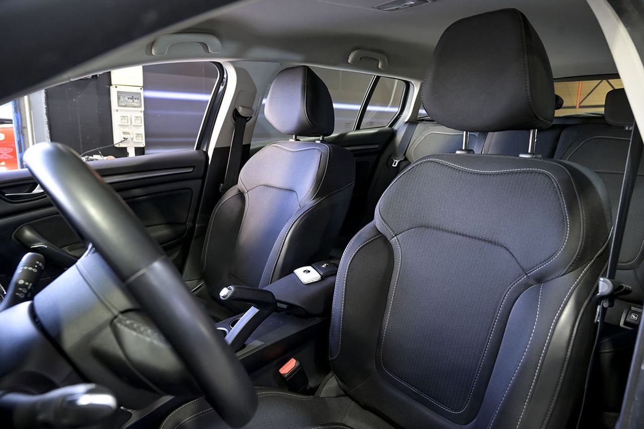 Renault Megane S.T. Business Blue dCi 85 kW 115CV - foto 32