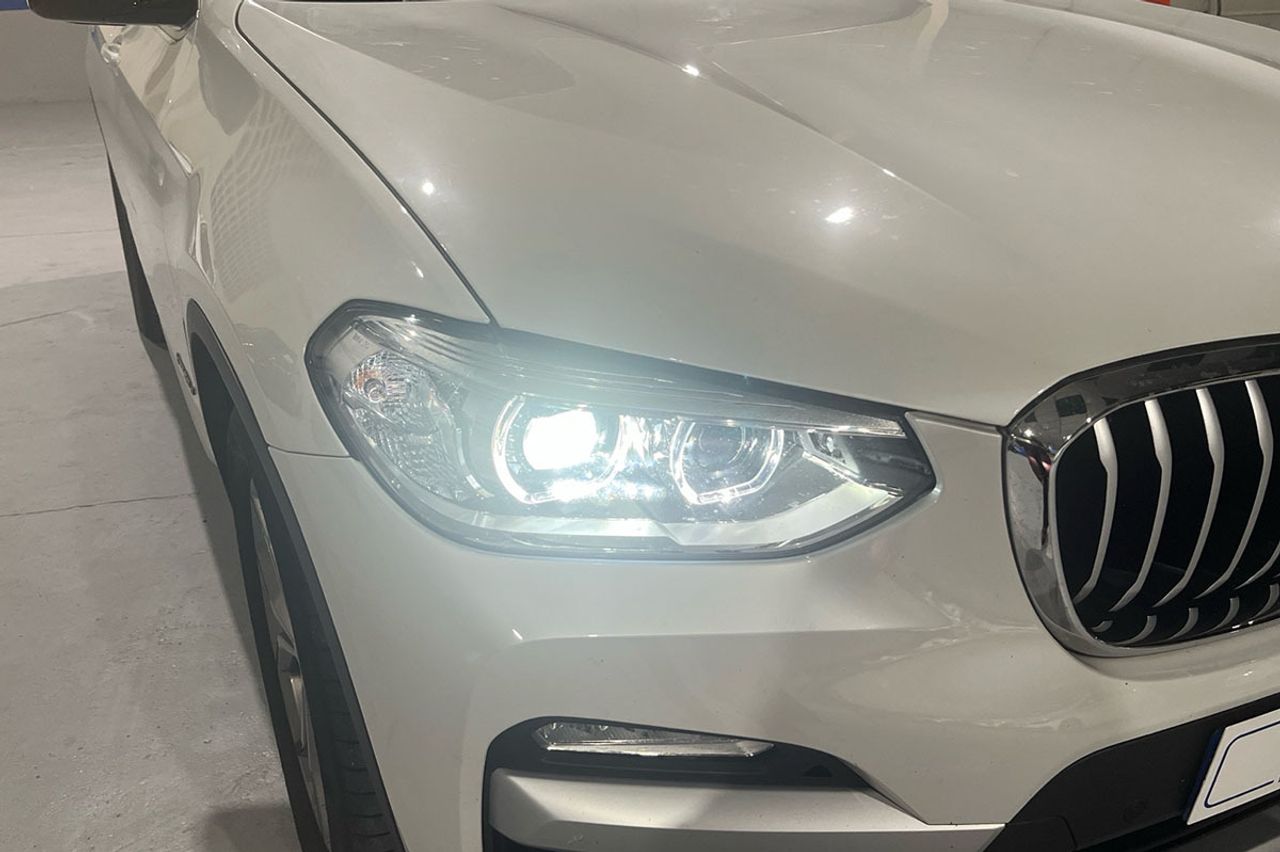 BMW X3 xDrive20d - foto 17