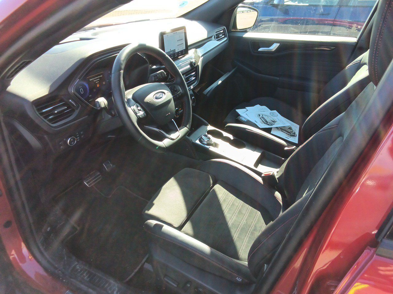 Ford Kuga ST-Line X 2.5 Duratec PHEV 165kW Auto - foto 7