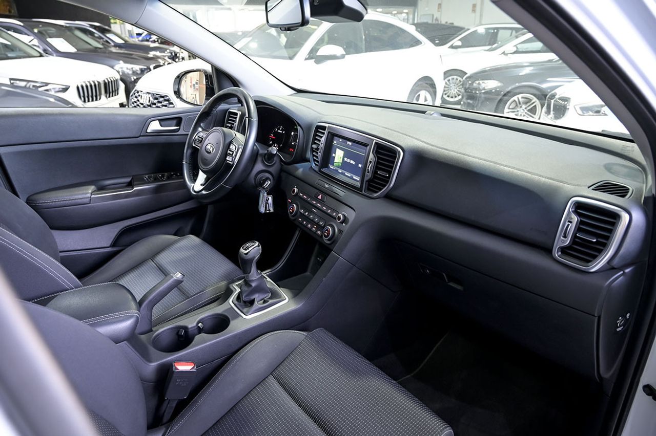 Kia Sportage 1.7 CRDI VGT 115CV Drive 4x2 - foto 24