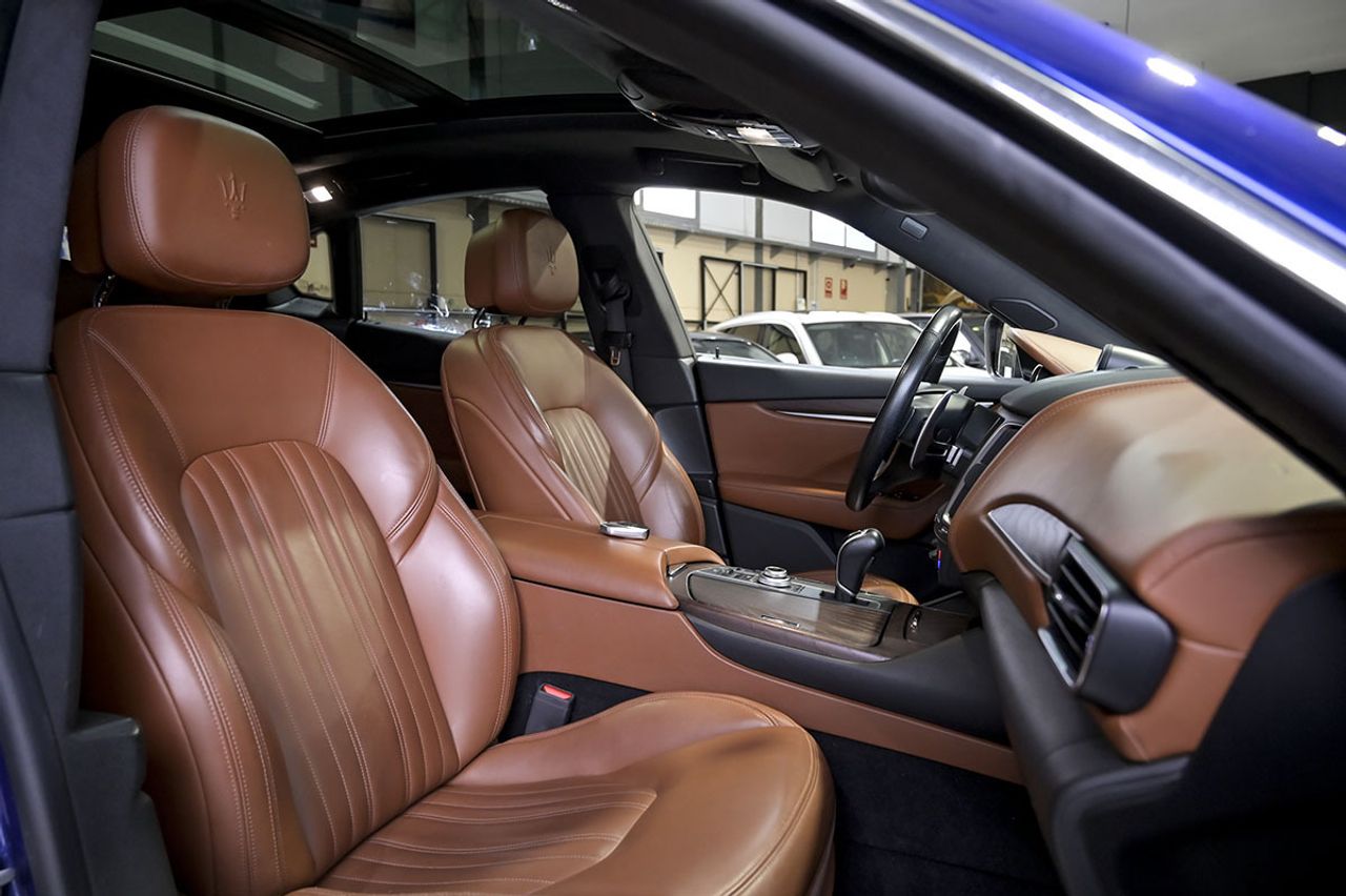 Maserati Levante V6 275 HP D AWD - foto 33