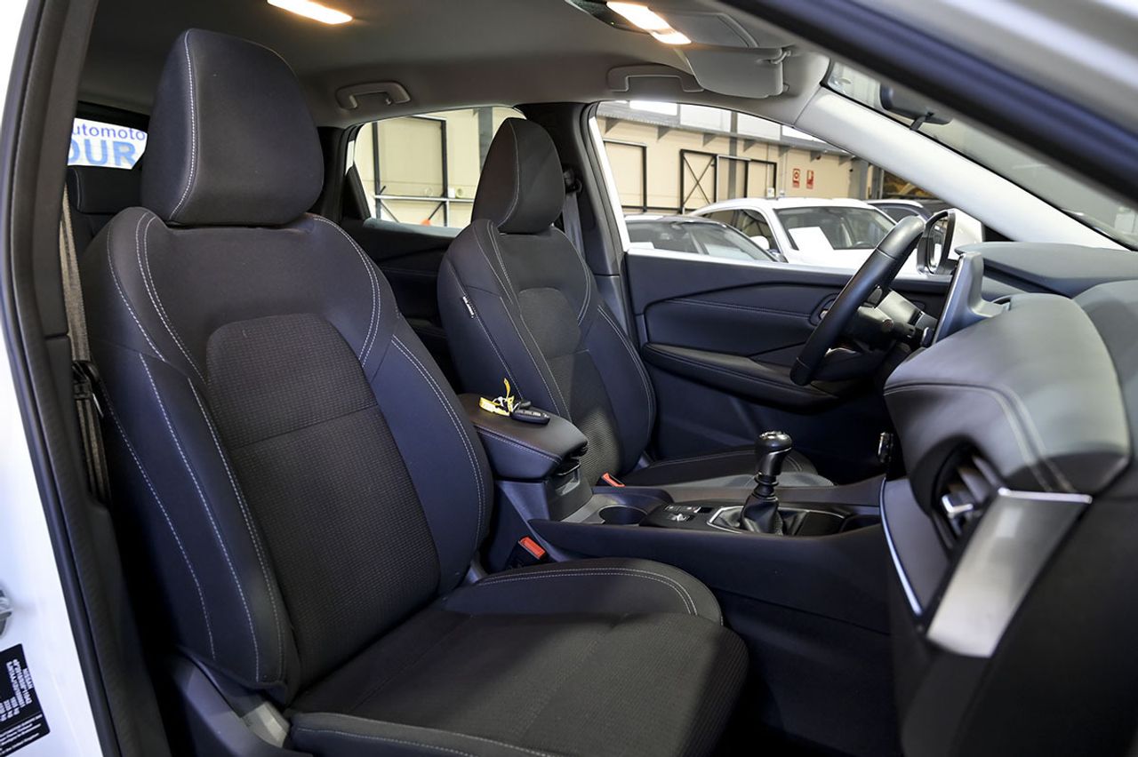 Nissan Qashqai DIGT 103kW 140CV mHEV 4x2 Acenta - foto 23