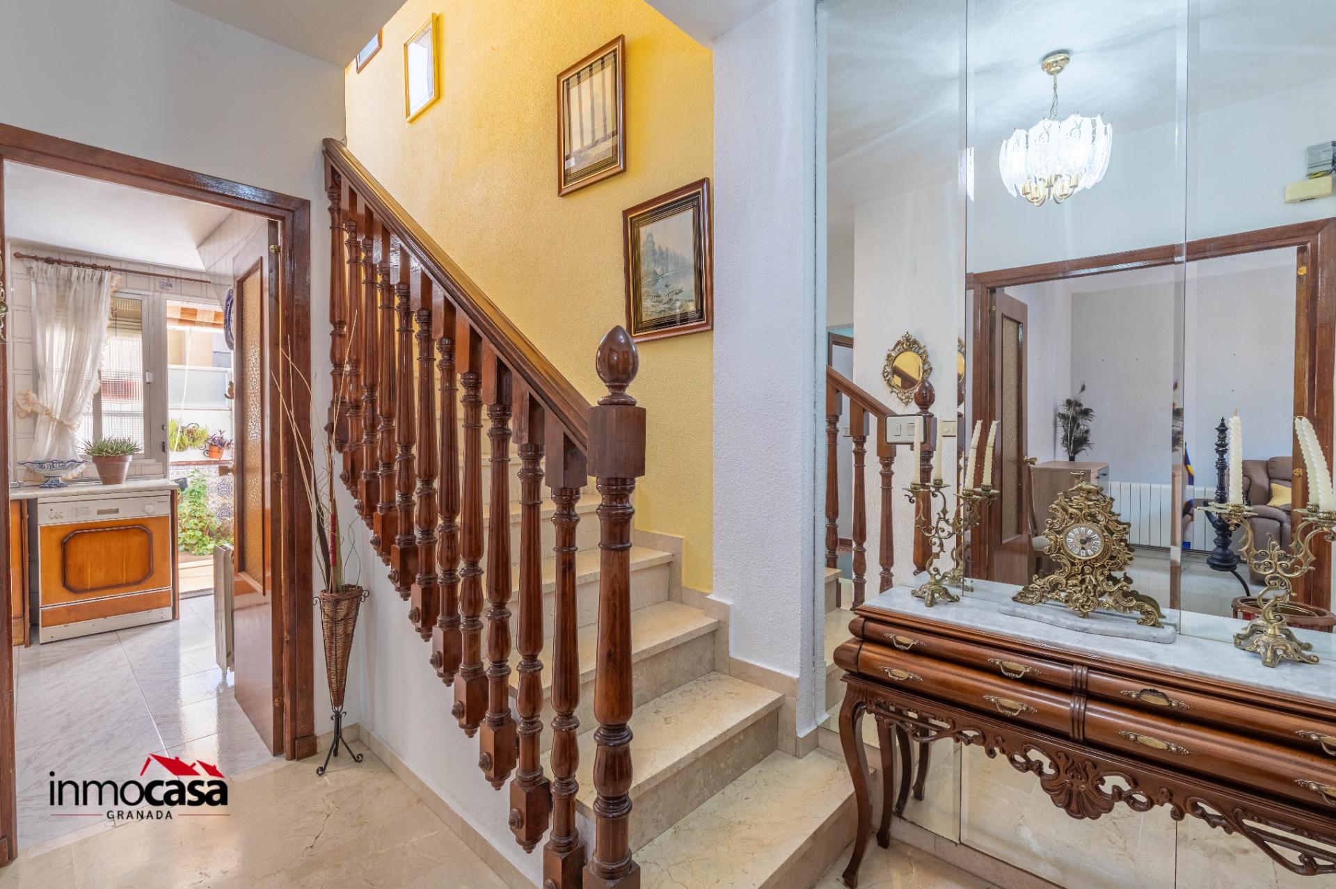 PONEMOS A LA VENTA ADOSADA EN PLENO CENTRO DE ARMILLA - foto 26