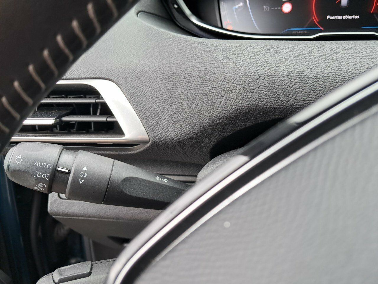 Peugeot 3008 1.5 BlueHDi 96kW (130CV) S&S Active Pack - foto 14