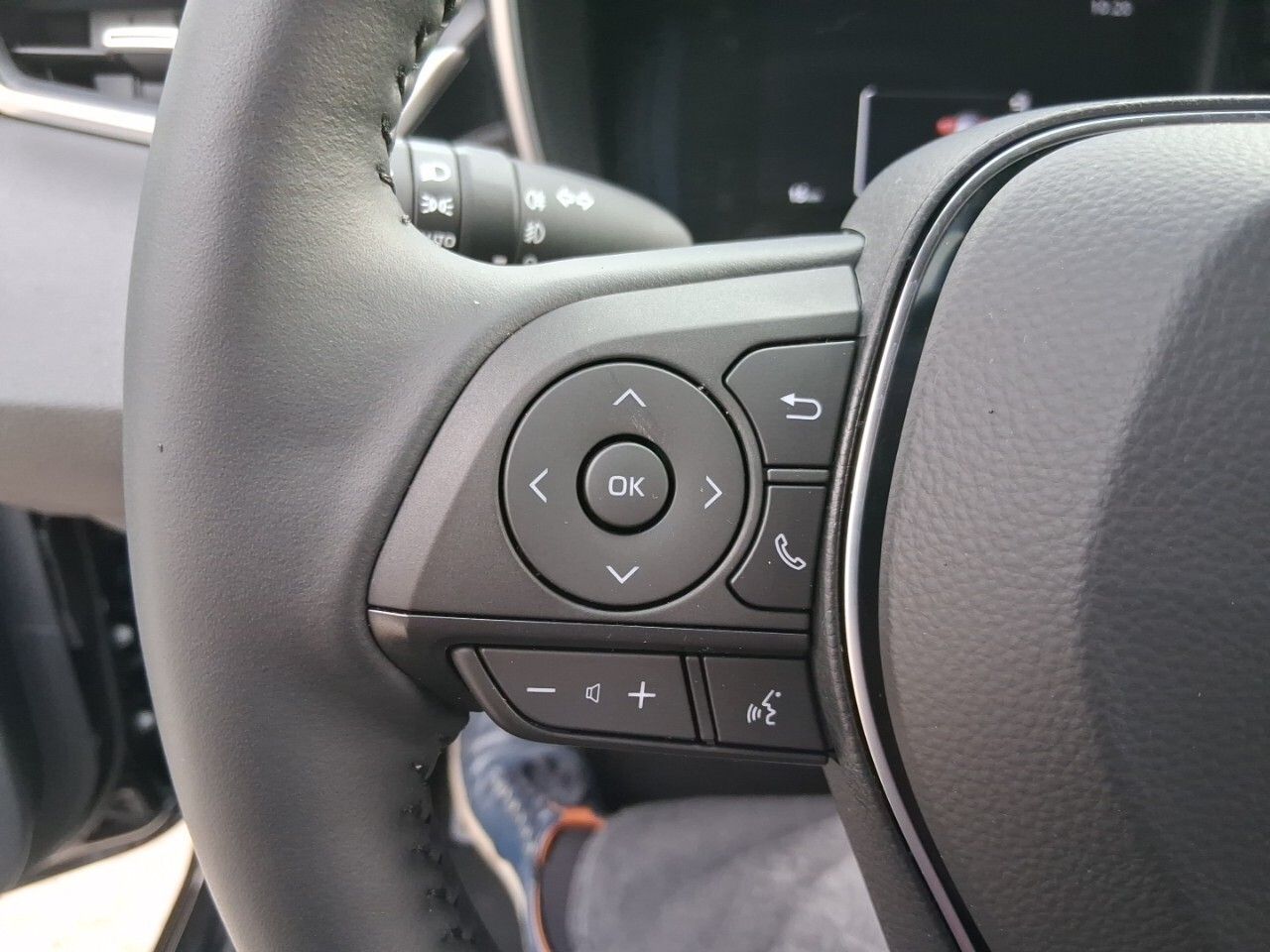 Suzuki Swace 1.8 GLE Hybrid - foto 12