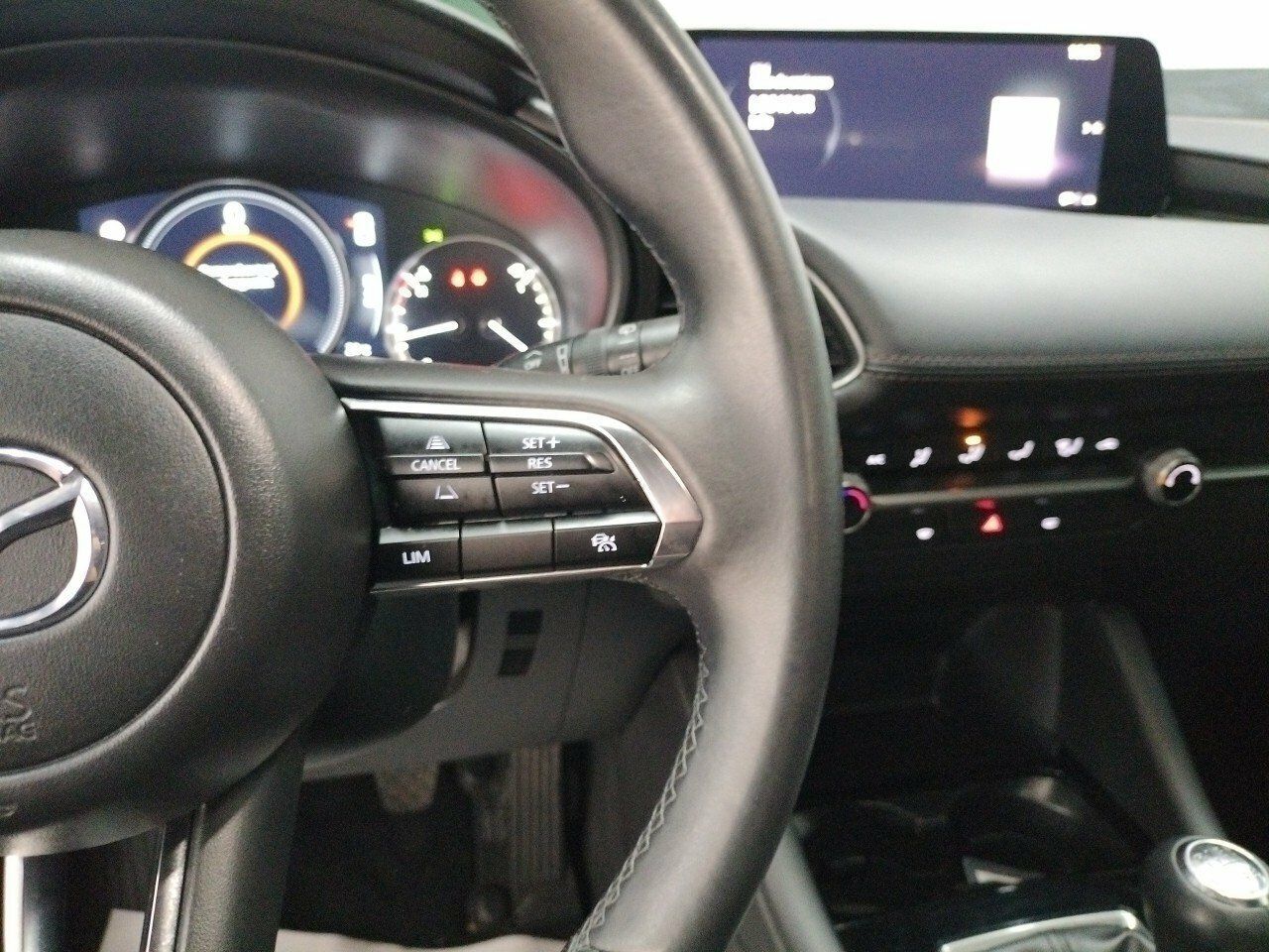 Mazda 3 2.5L E-SKY G MHEV 103kW Prime-line - foto 13