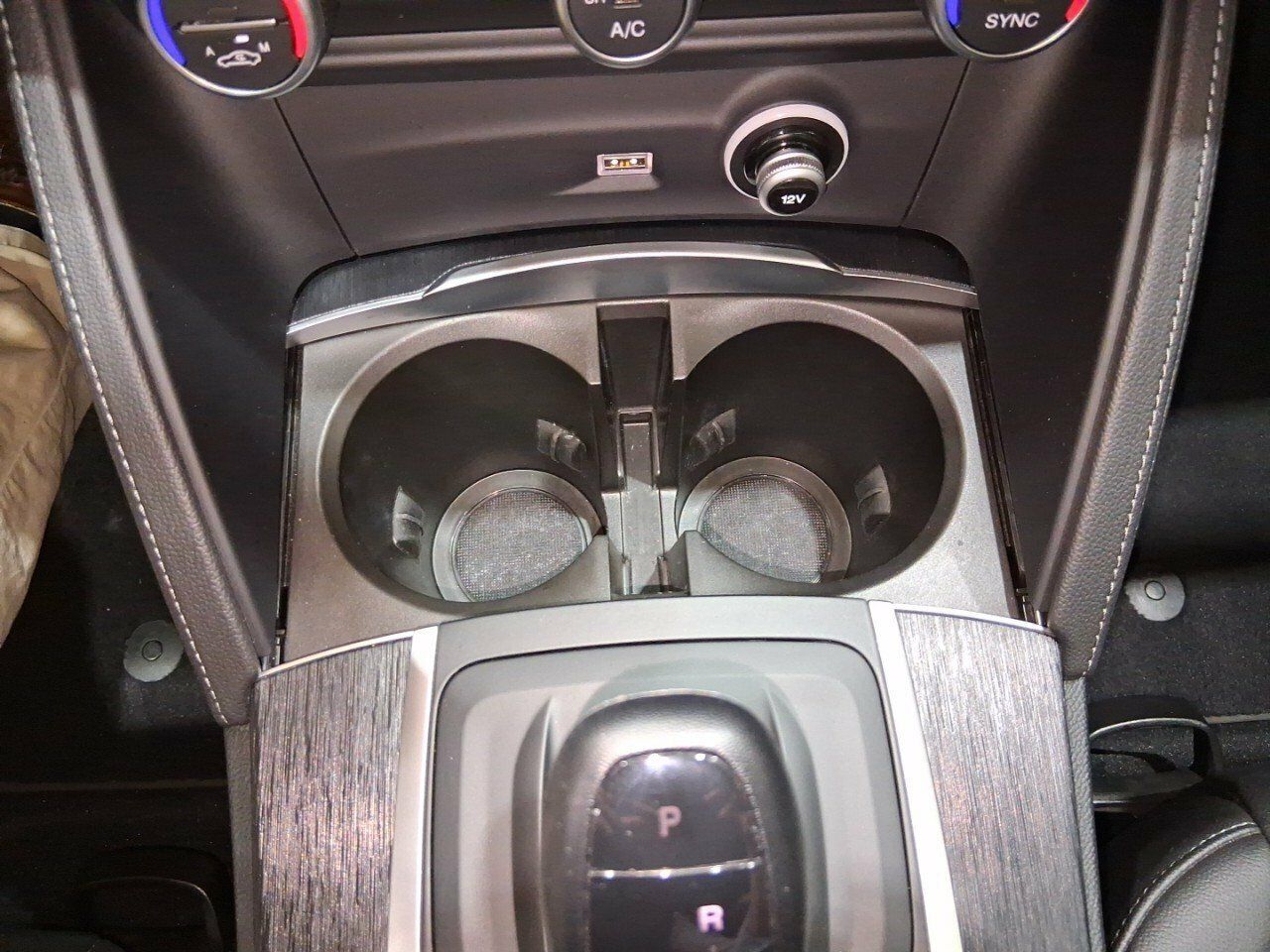 Alfa Romeo Stelvio 2.0 Gasolina 147kW (200CV) Executive Q4 - foto 22