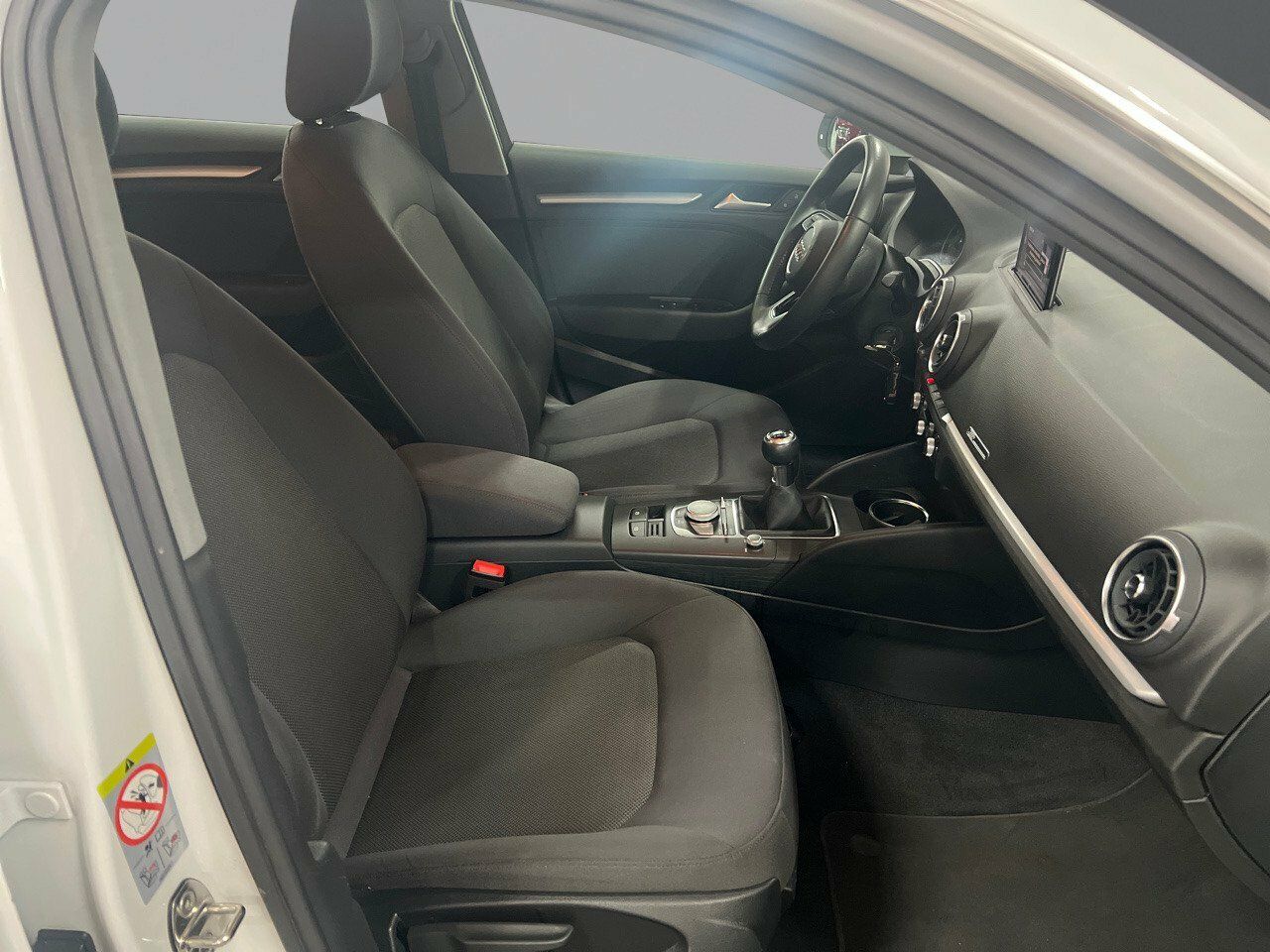 Audi A3 Sportback 30 TDI 85kW (116CV) - foto 9