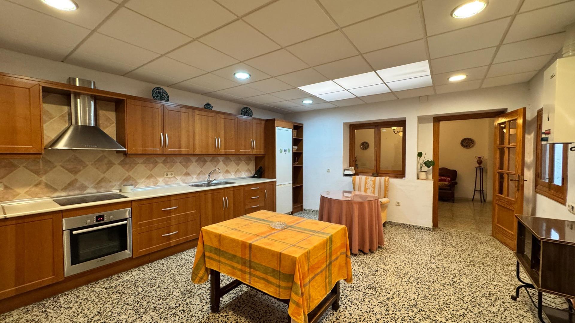 Casa en Dúrcal – Gran vivienda con múltiples posibilidades, 