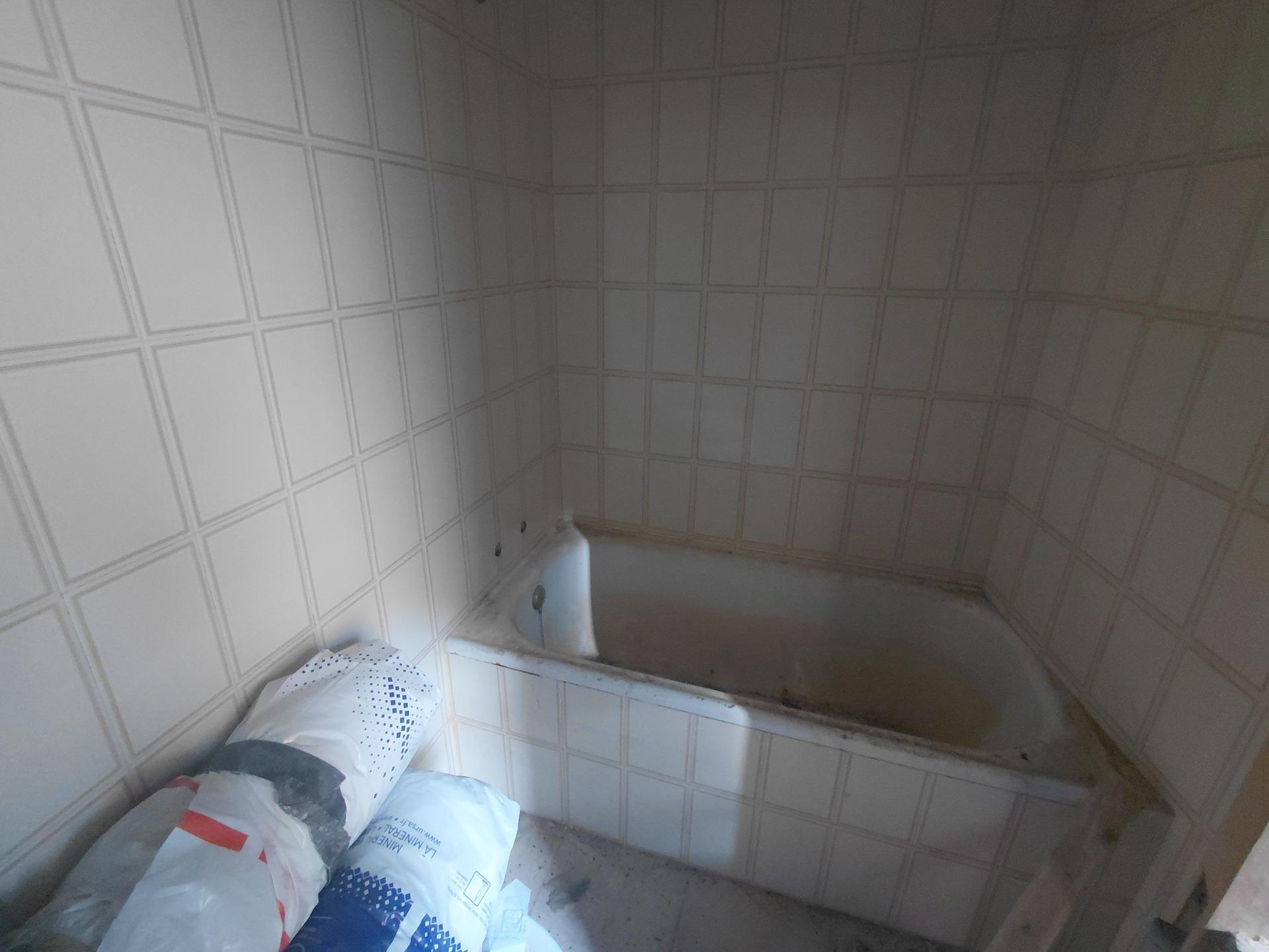 ¿Buscas una casa mallorquina con patio y cochera para reform - foto 15