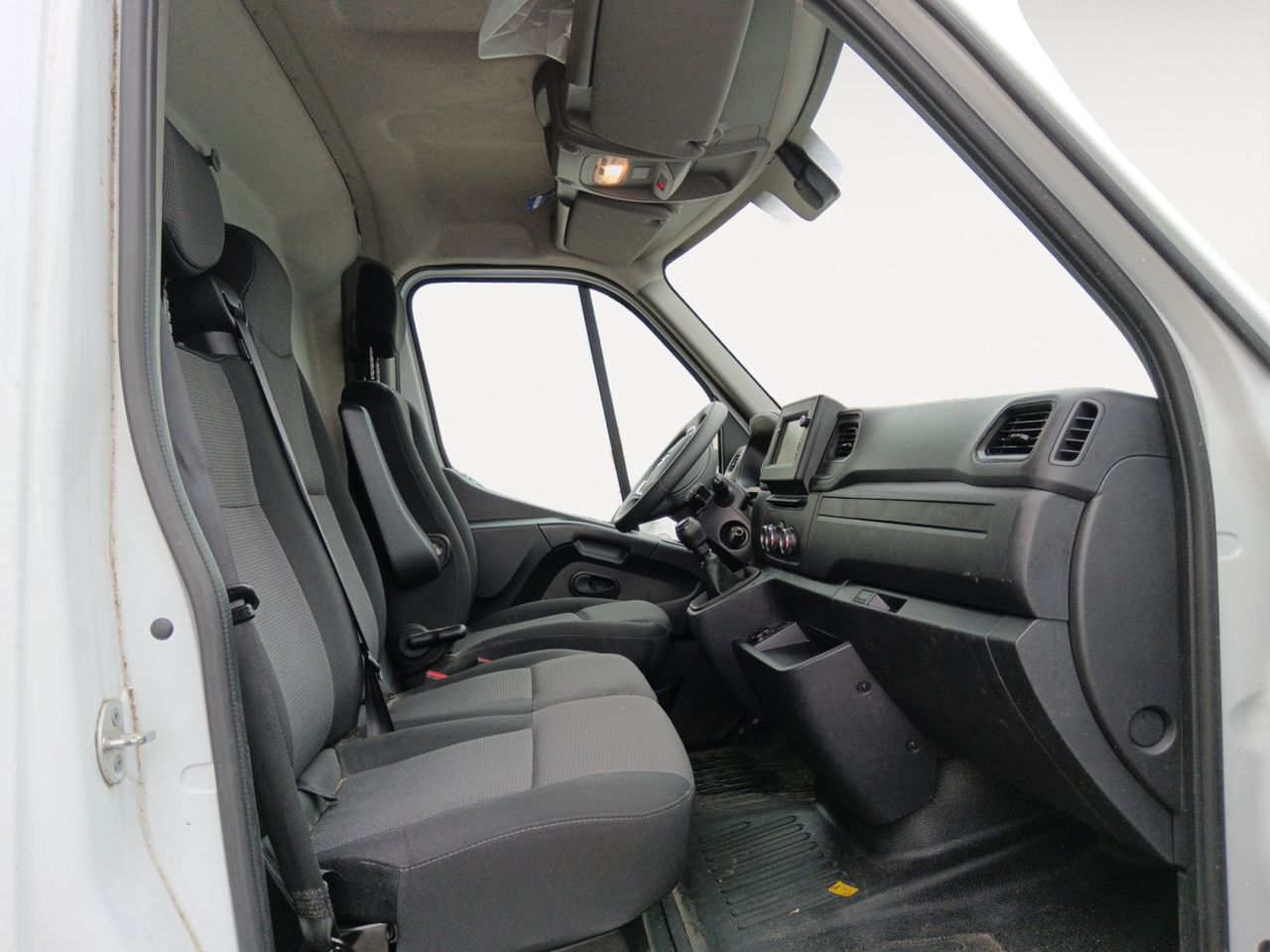 Renault Master L2H2 - foto 9