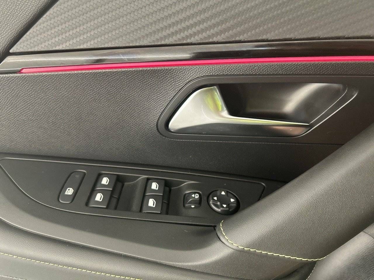 Peugeot 2008 Puretech 130 S&S 6 Vel. MAN GT - foto 16